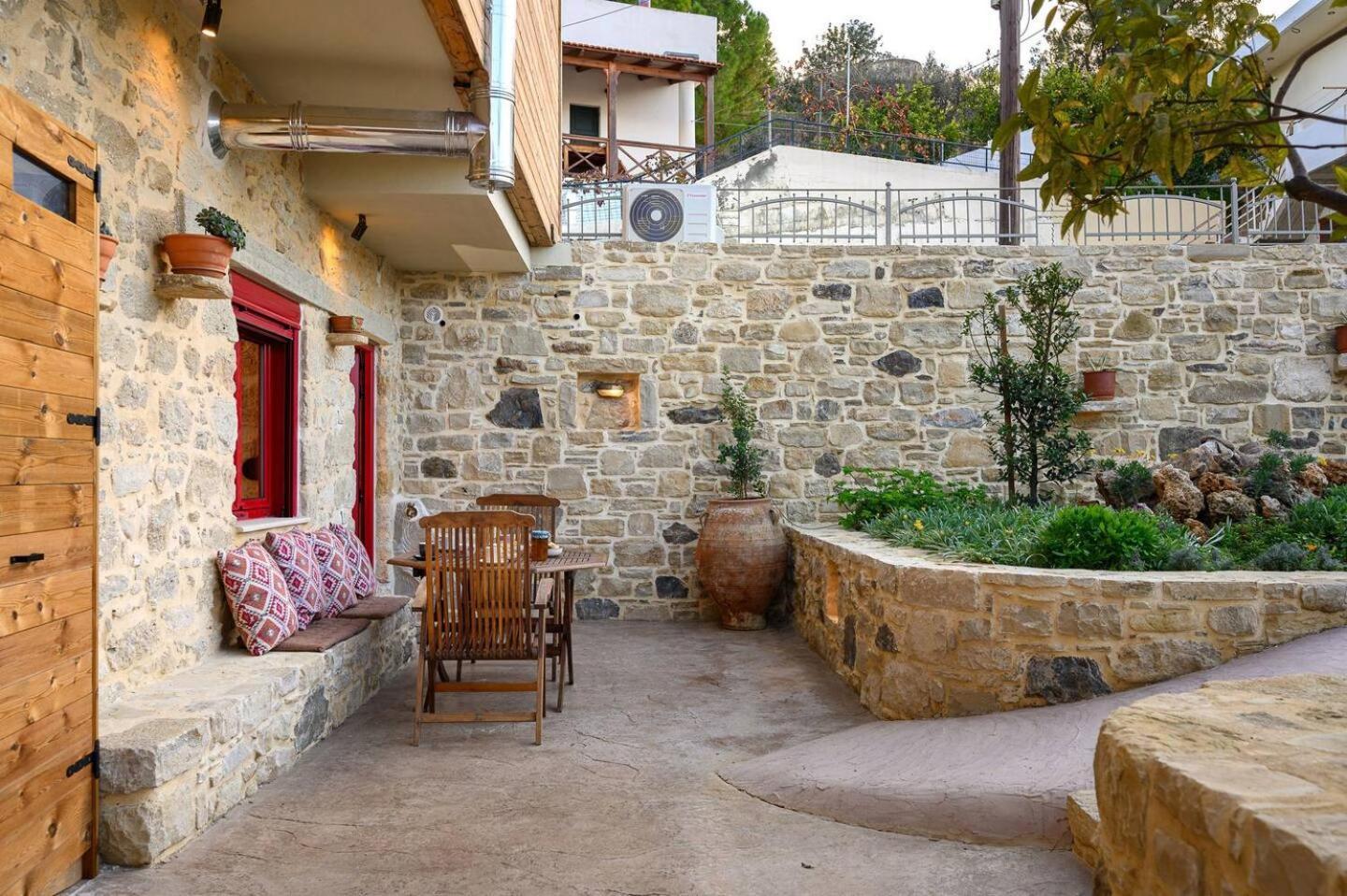 Physis Country House Near Matala Beach & Faistos Kouses Eksteriør billede
